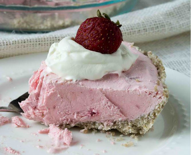 Low Carb Sugar-free Frozen Strawberry Cheesecake ...